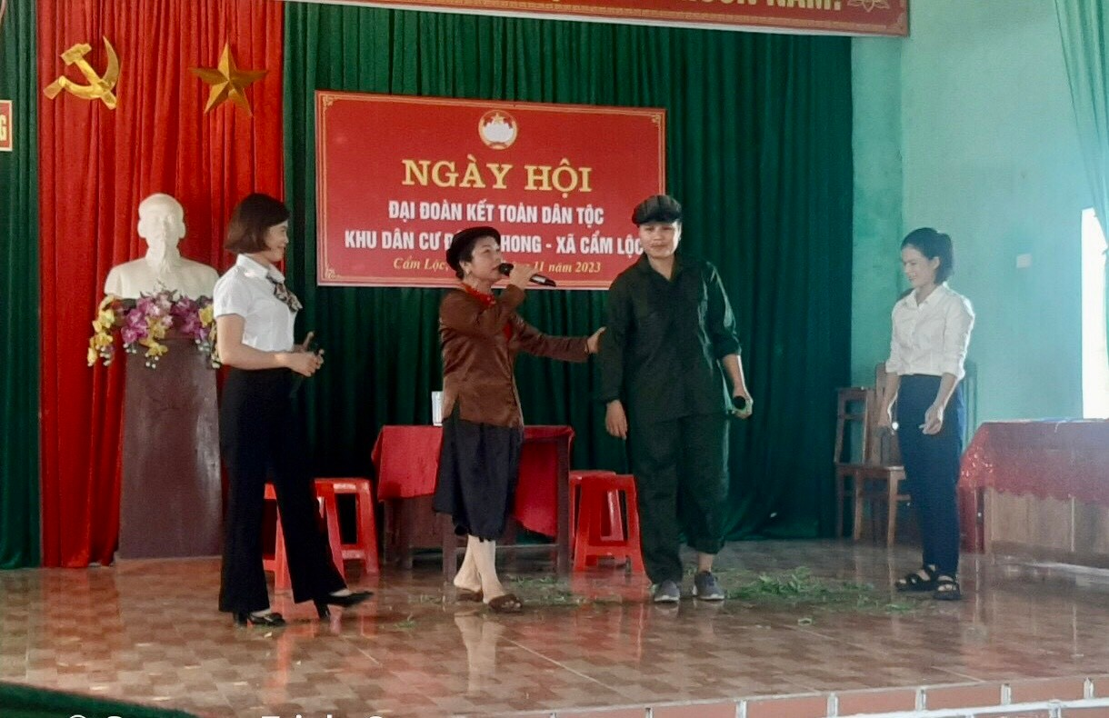 TIỂU PHẨM